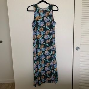 ✨MADE IN HAWAII✨ Vermilli Midi Dress with Side Slit